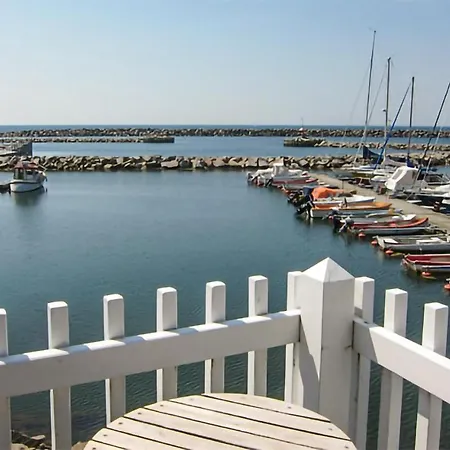 Σπίτι διακοπών Stunning In With 2 Bedrooms And Wifi *