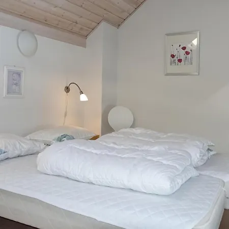 Stunning In With 2 Bedrooms And Wifi Hasle